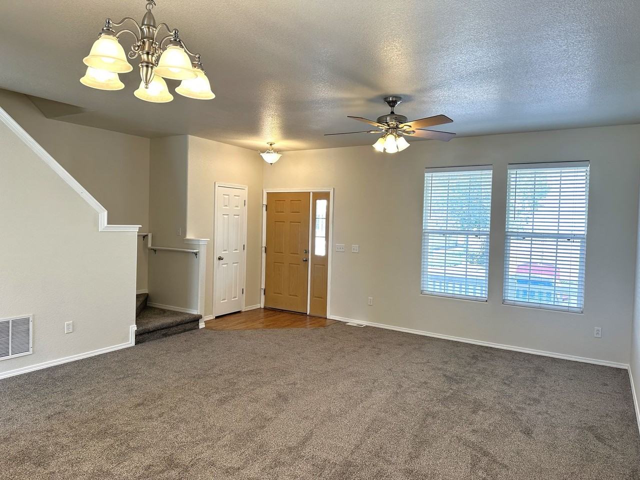 7443 Country Side Grv - Photo 5 of 21
