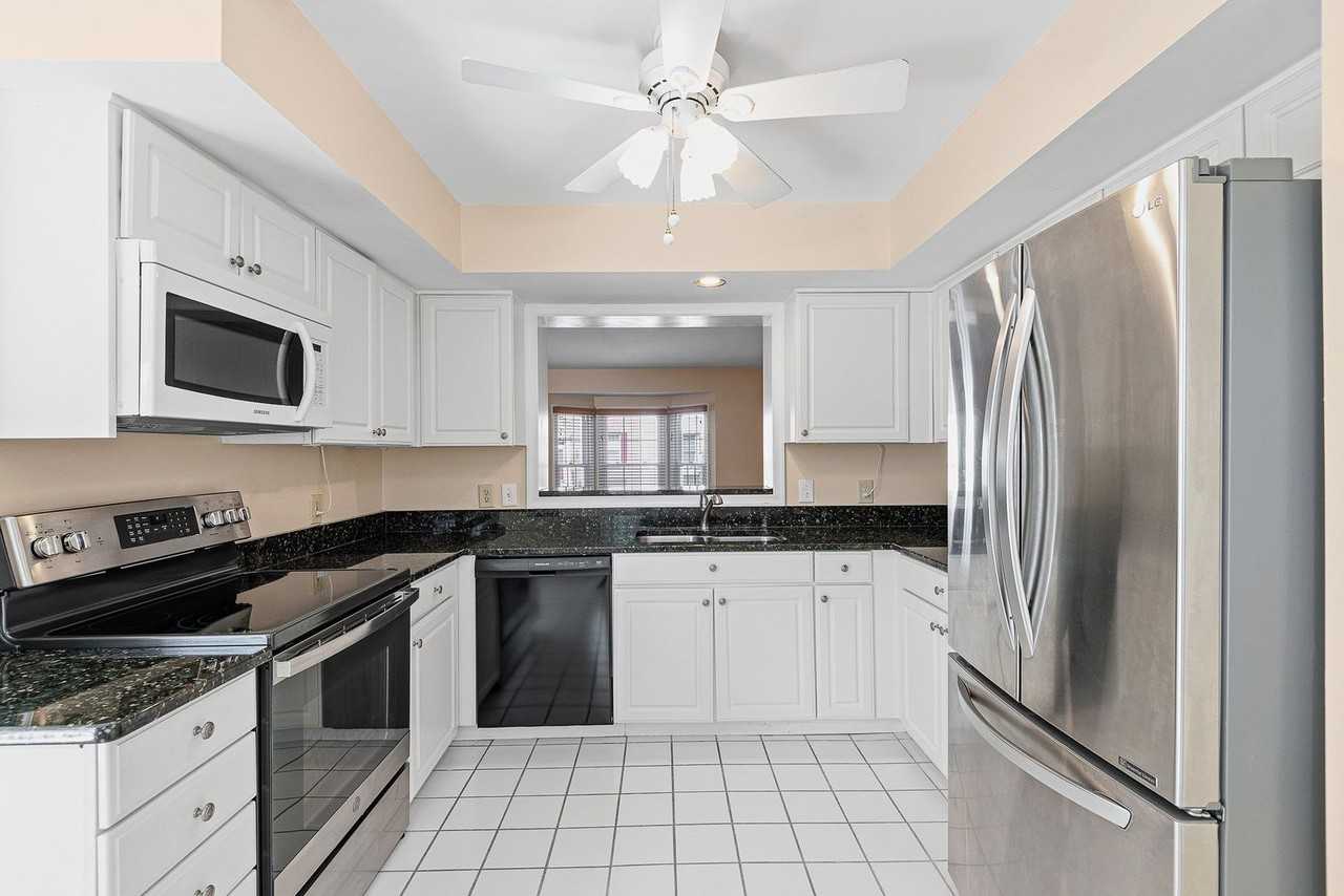 128 Attic Ct - Photo 5 of 20