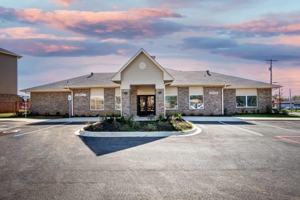 featured image of 1100 Mccann Rd