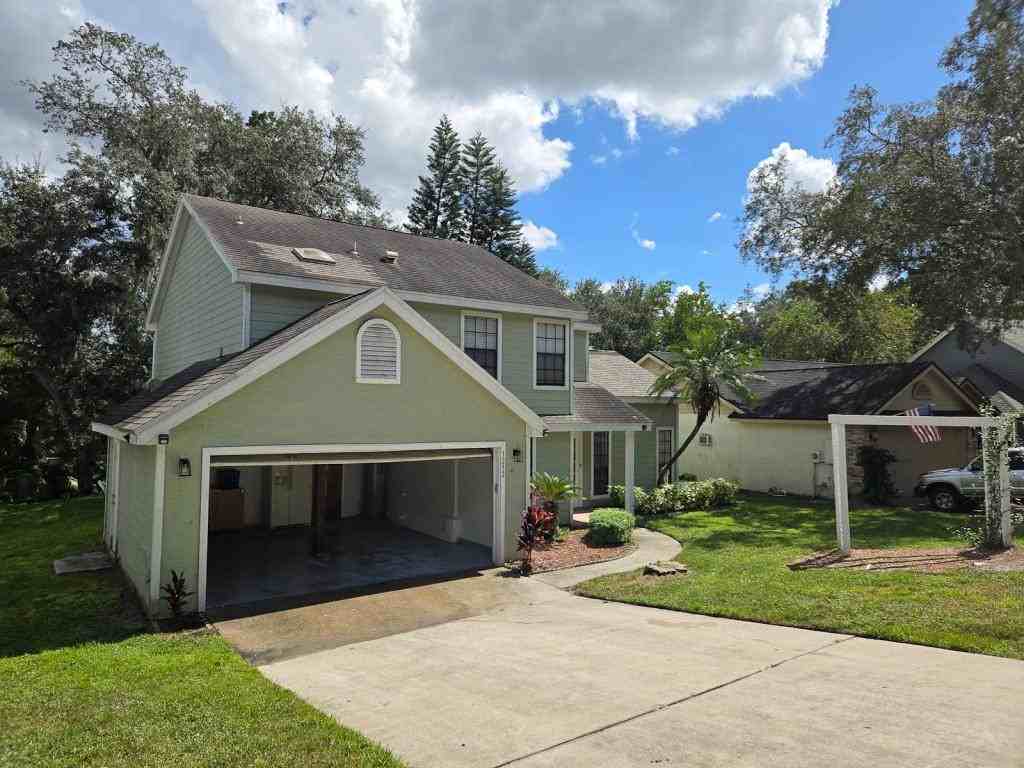 1232 Woodridge Ct - Photo 2 of 38