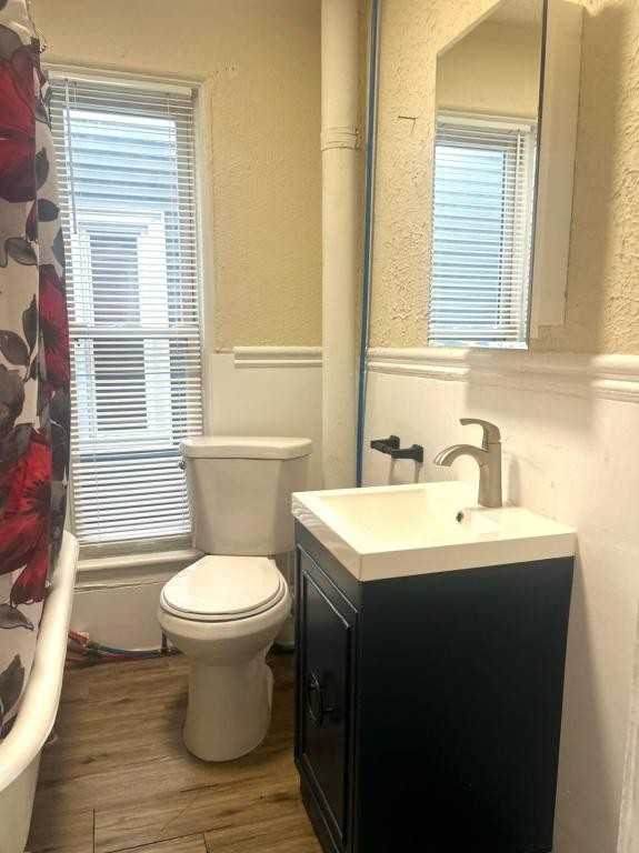 153 Horton St Apt 2r - Photo 6 of 7