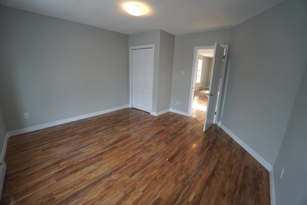 469 King Street West - Photo 3 of 6