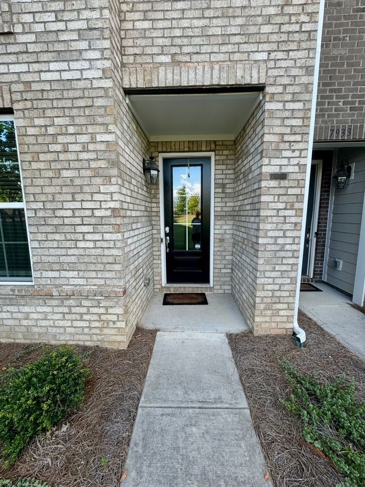 7937 Reunion Row Dr - Photo 5 of 42
