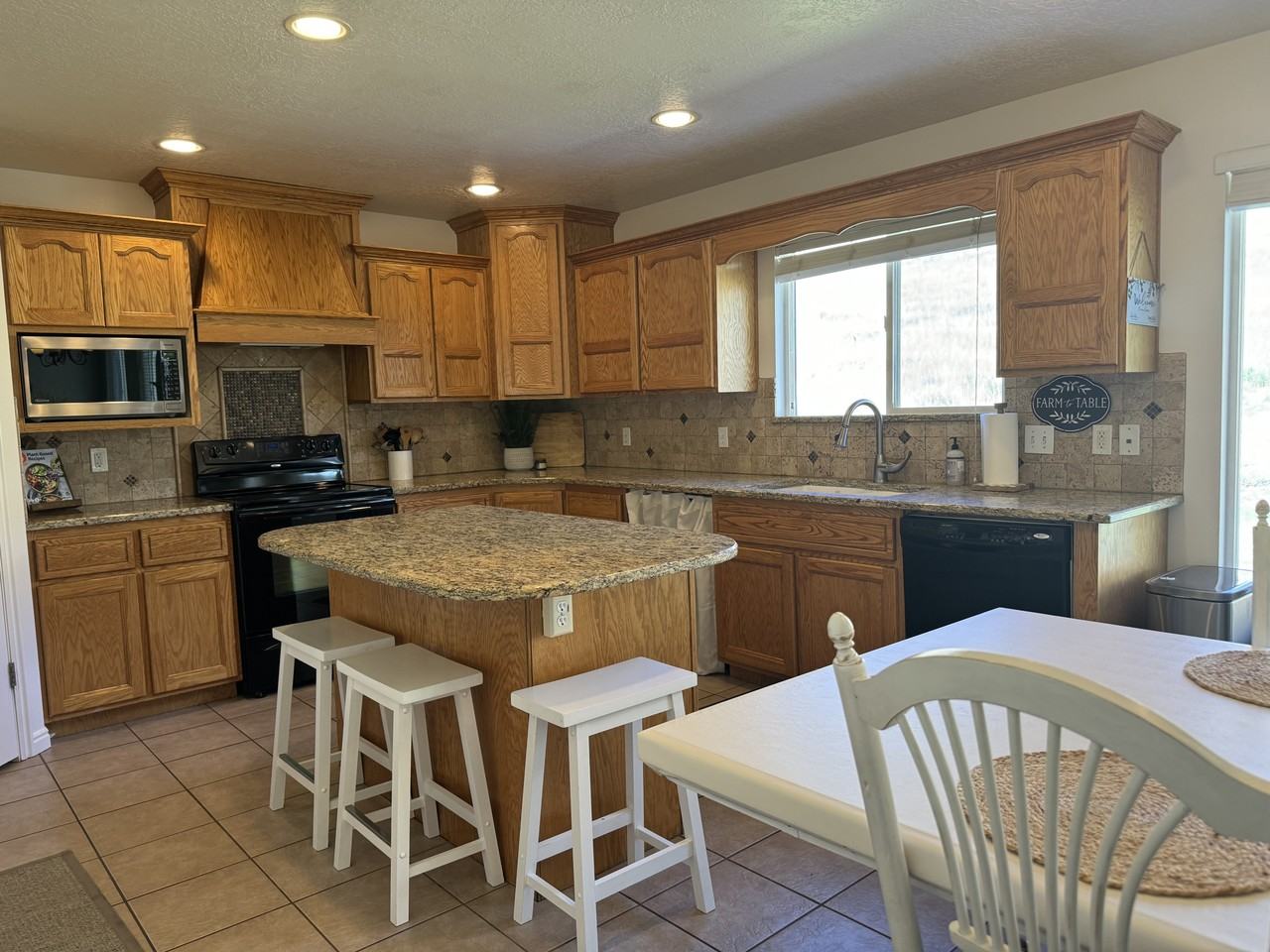 3546 N Blue Sage Rd #NA - Photo 3 of 21