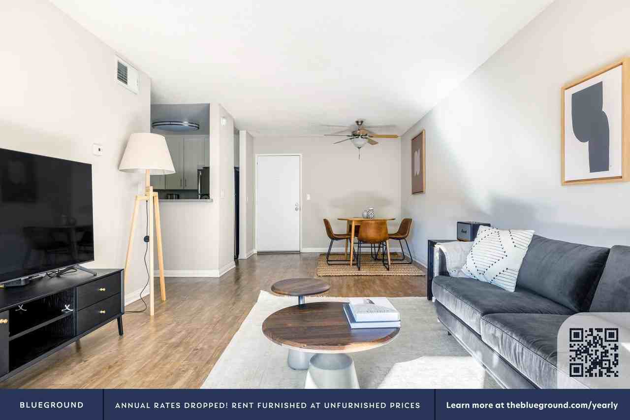 3939 Veselich Avenue - Photo 4 of 52