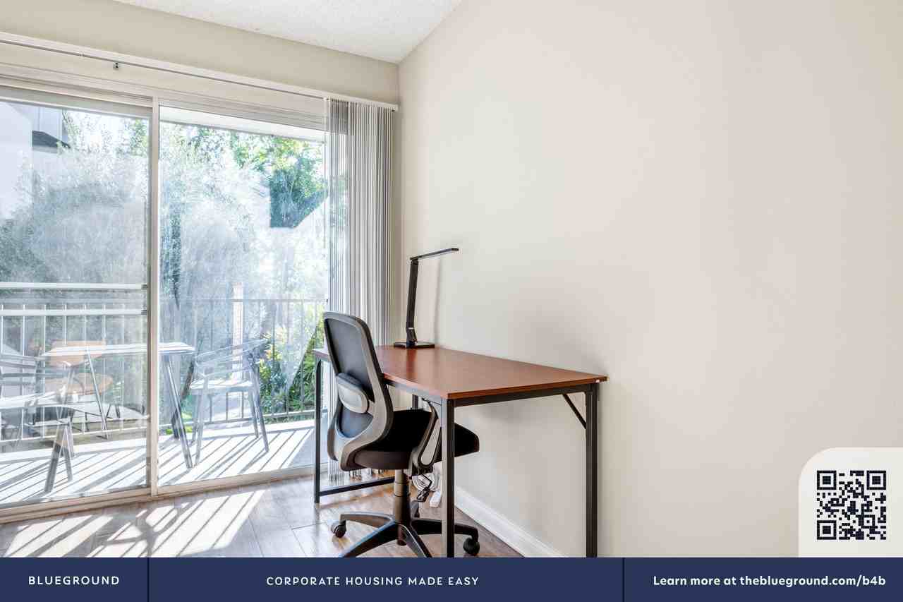 3939 Veselich Avenue - Photo 6 of 52