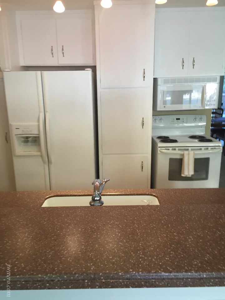 345 Mountain View Ave - Photo 3 of 14