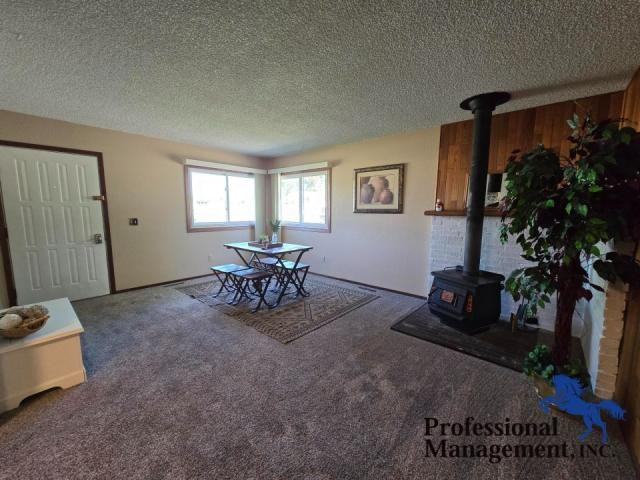 1135 12th Ave - Photo 2 of 9