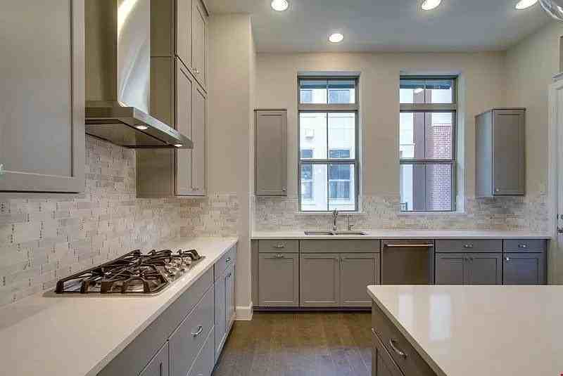 1366 Branchwood Pl - Photo 6 of 18