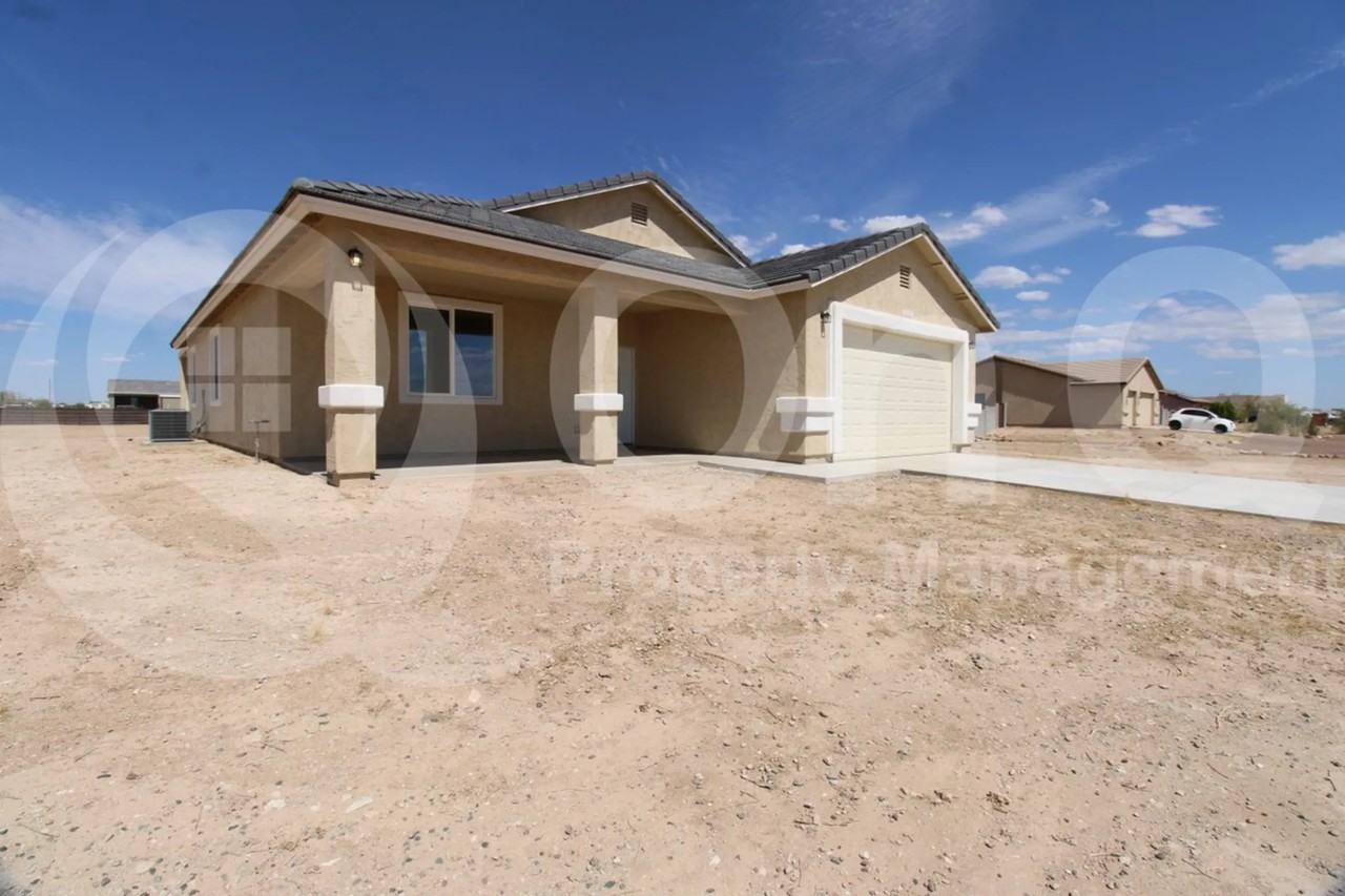 30432 W Pierce St - Photo 3 of 25