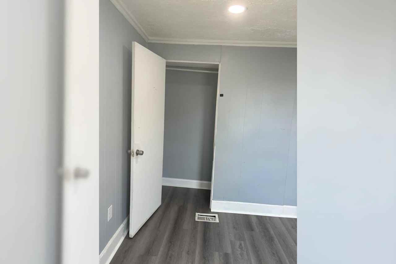 1012 Belmont Ave - Photo 3 of 19