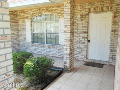 11838 129th Terrace N - Photo 2 of 10