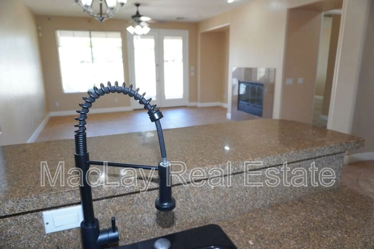 270 W Wisteria Pl - Photo 2 of 32