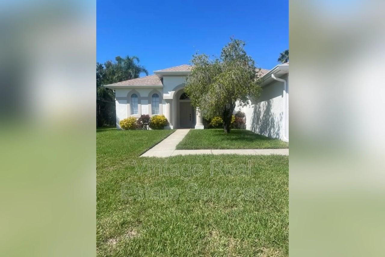 3941 Roswell Pl - Photo 2 of 18