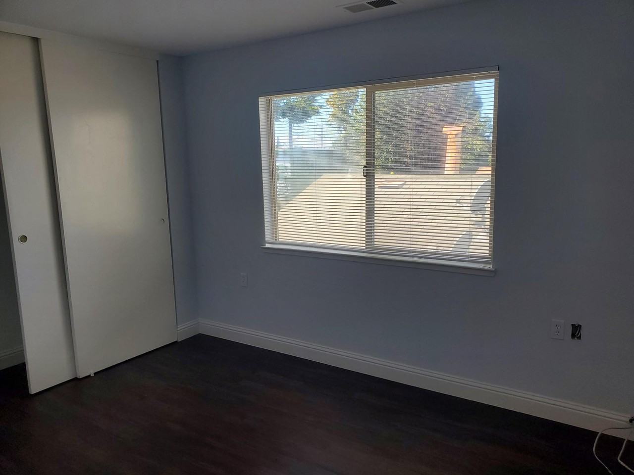 2526 108th Ave - Photo 4 of 10