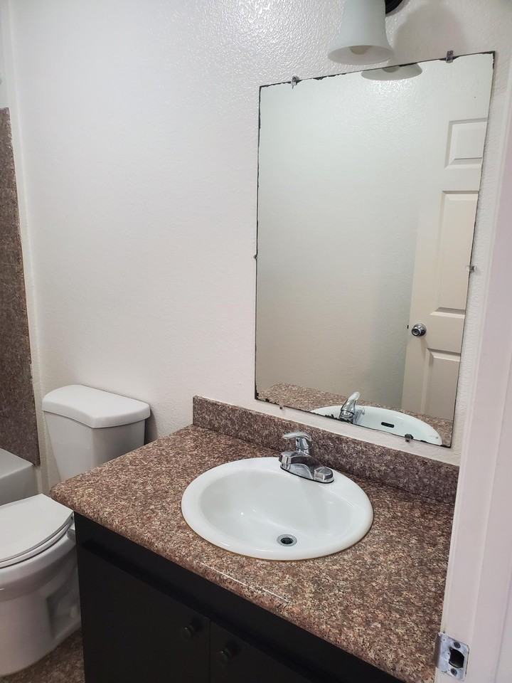2526 108th Ave - Photo 7 of 10