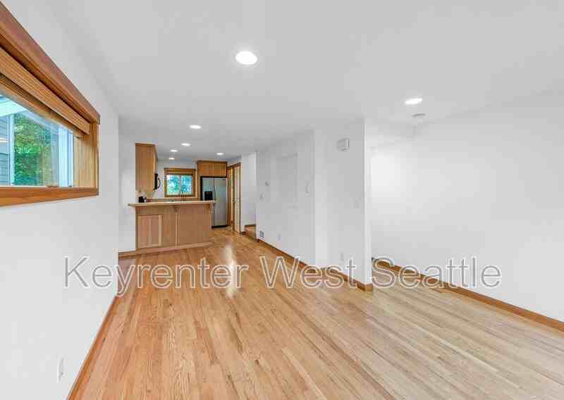 8450A 25th Ave Sw - Photo 2 of 25