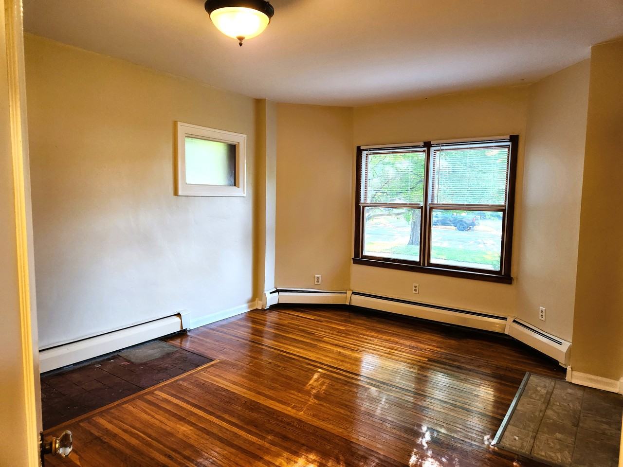 121 Mckinley Pkwy #3 - Photo 3 of 12