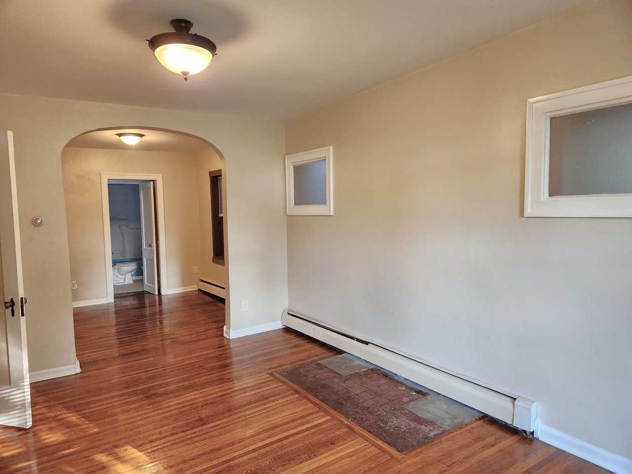 121 Mckinley Pkwy #3 - Photo 5 of 12