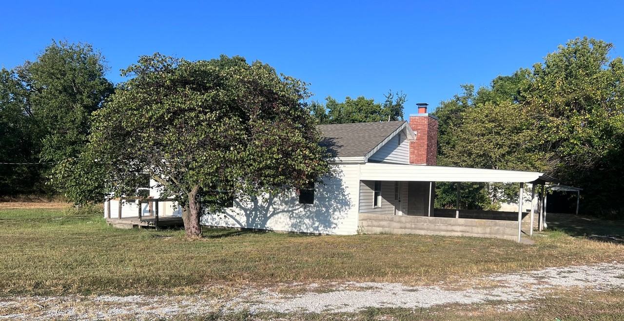 6296 Joplin St - Photo 2 of 16