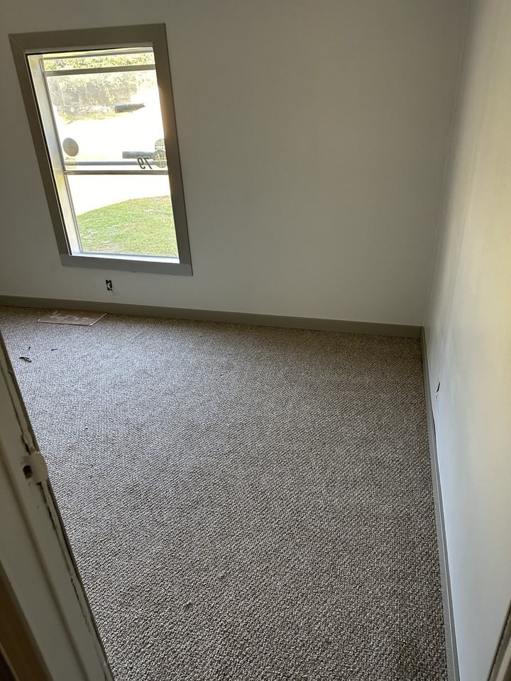 2114 Rutledge Rd - Photo 4 of 16