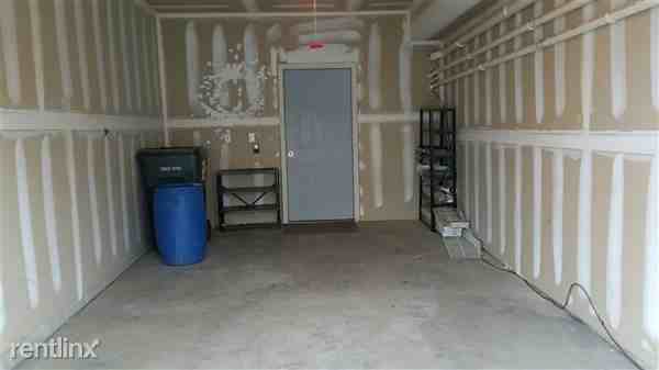 3360 Kneeland Cir - Photo 3 of 9