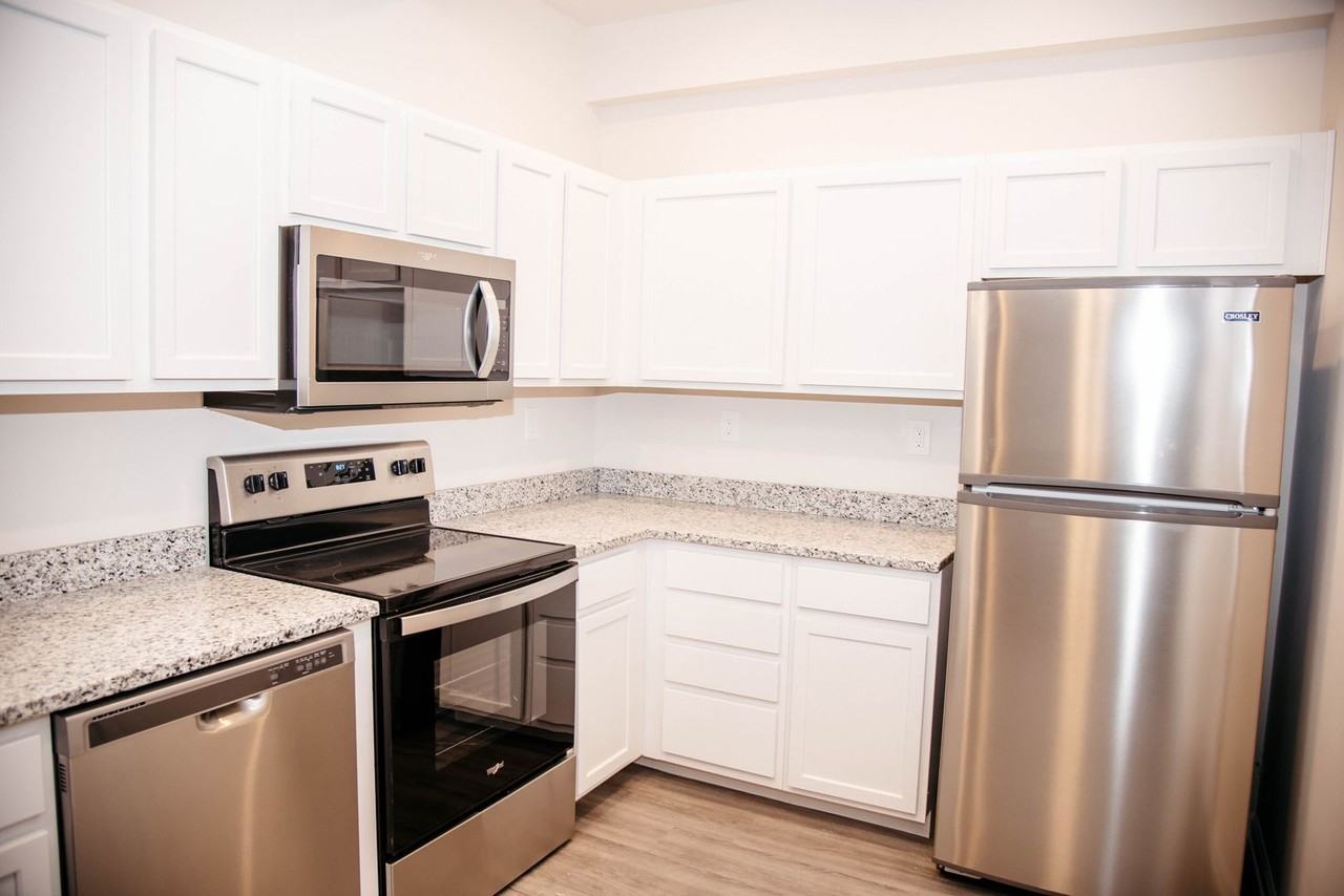 191 Broad Street - Photo 7 of 50