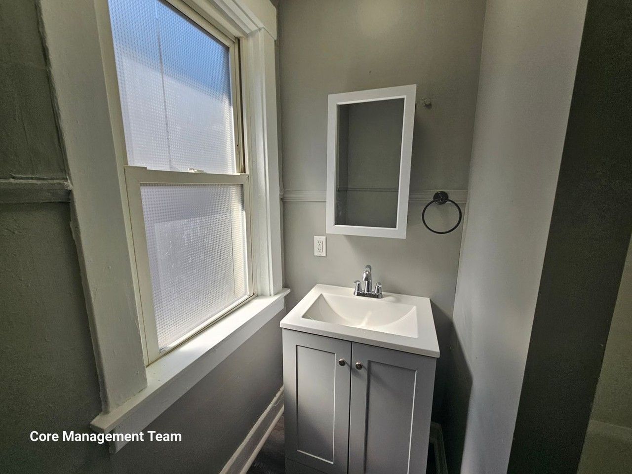 23 Lacona St #2 - Photo 3 of 8