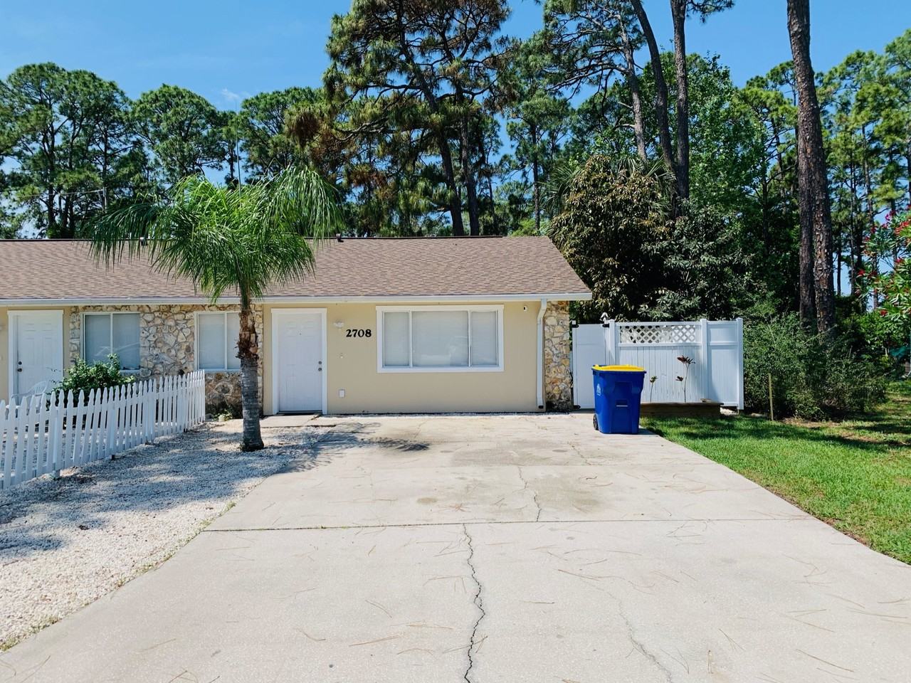 2710 Fern Palm Dr #2708 - Photo 2 of 23