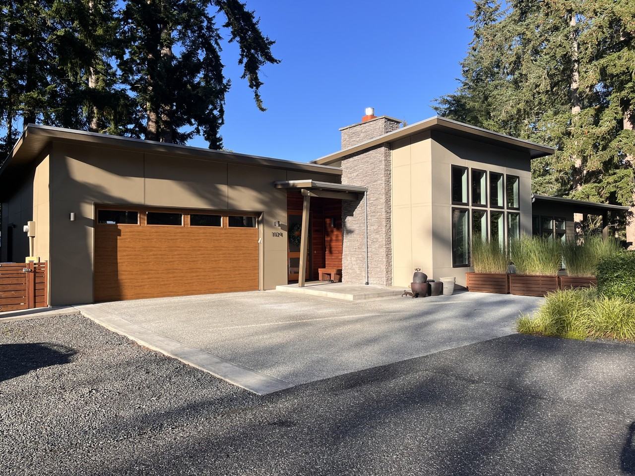 1124 Newton St #NA - Photo 2 of 26