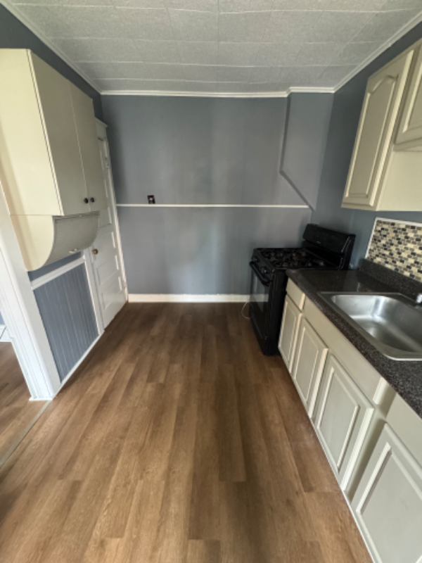 44 Birdsall St - Photo 2 of 4