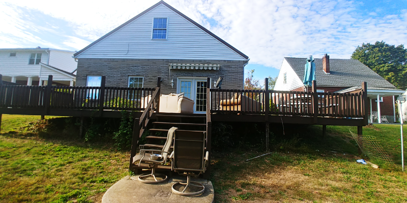 527 Indiana St - Photo 2 of 4