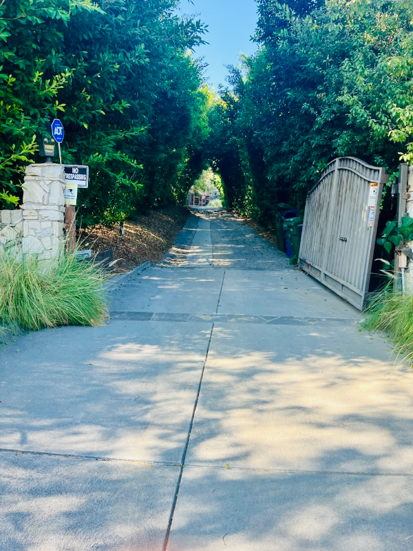 15635 Vandorf Pl #0 - Photo 2 of 23