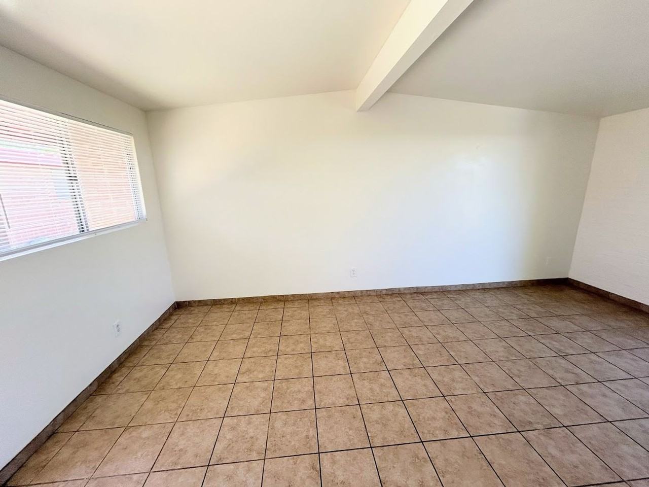 Jefferson Apartments - Photo 6 of 37
