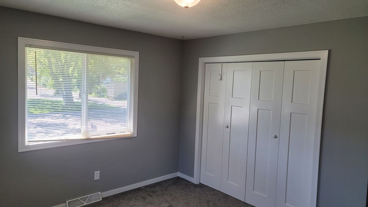 3 7th St Ne - Photo 7 of 12