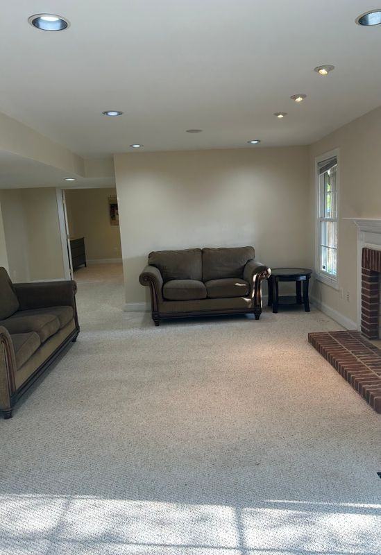 5623 Willow Valley Rd - Photo 3 of 11