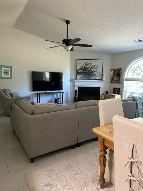6118 Hedgecock Cir #3C - Photo 2 of 26