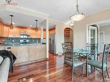 1930 West Riverside Avenue #1 - Photo 5 of 21