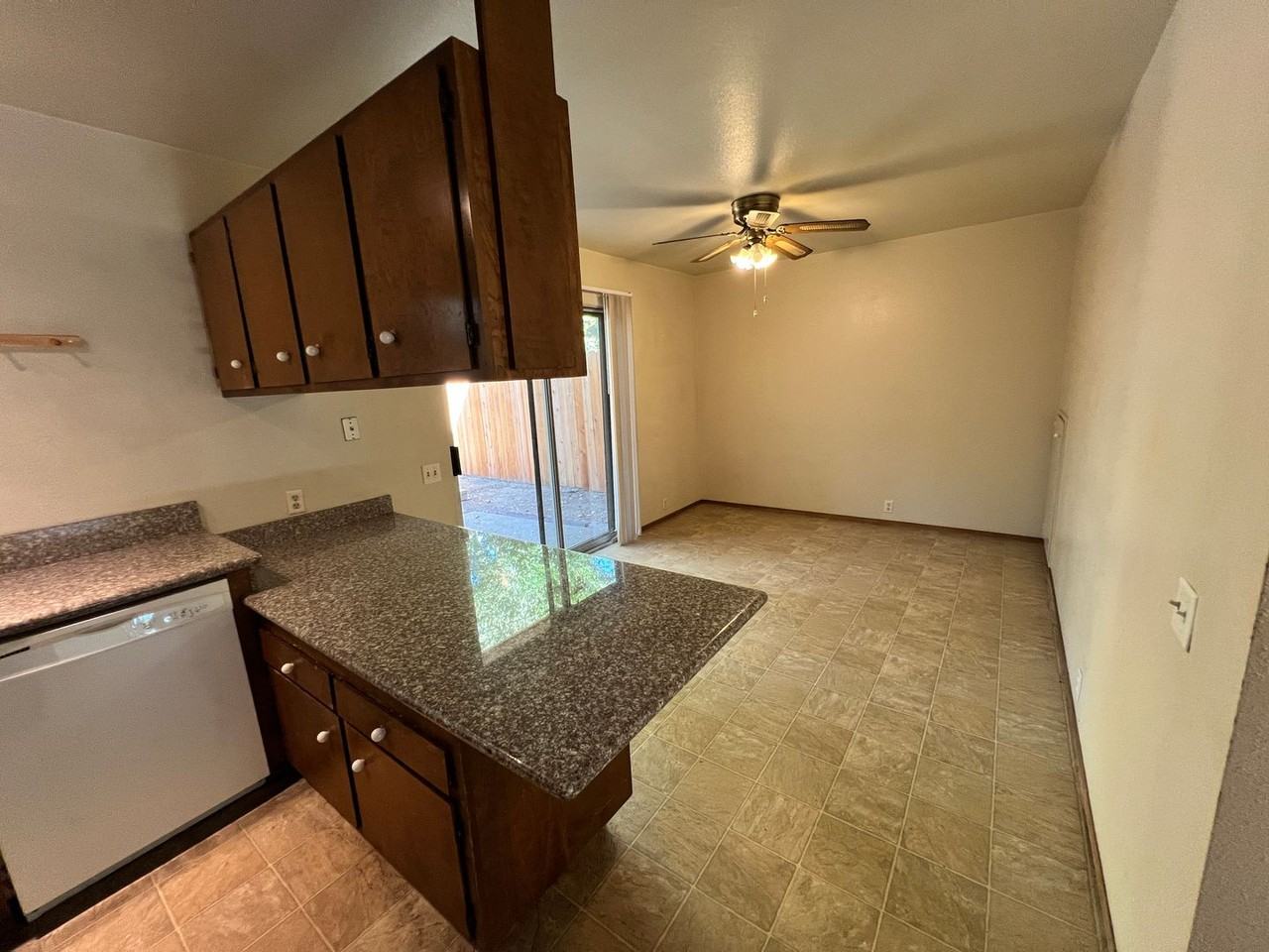 1571 Drake Dr - Photo 7 of 24