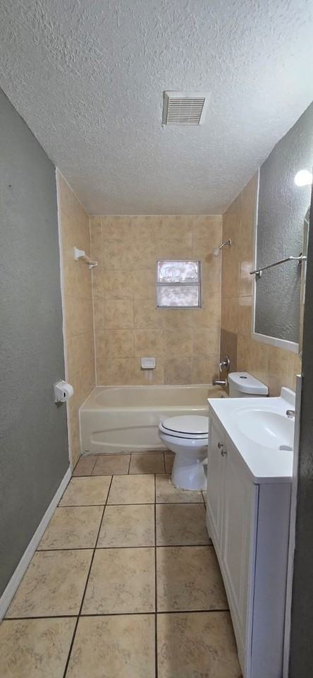 4024 E Louisiana Ave - Photo 4 of 10