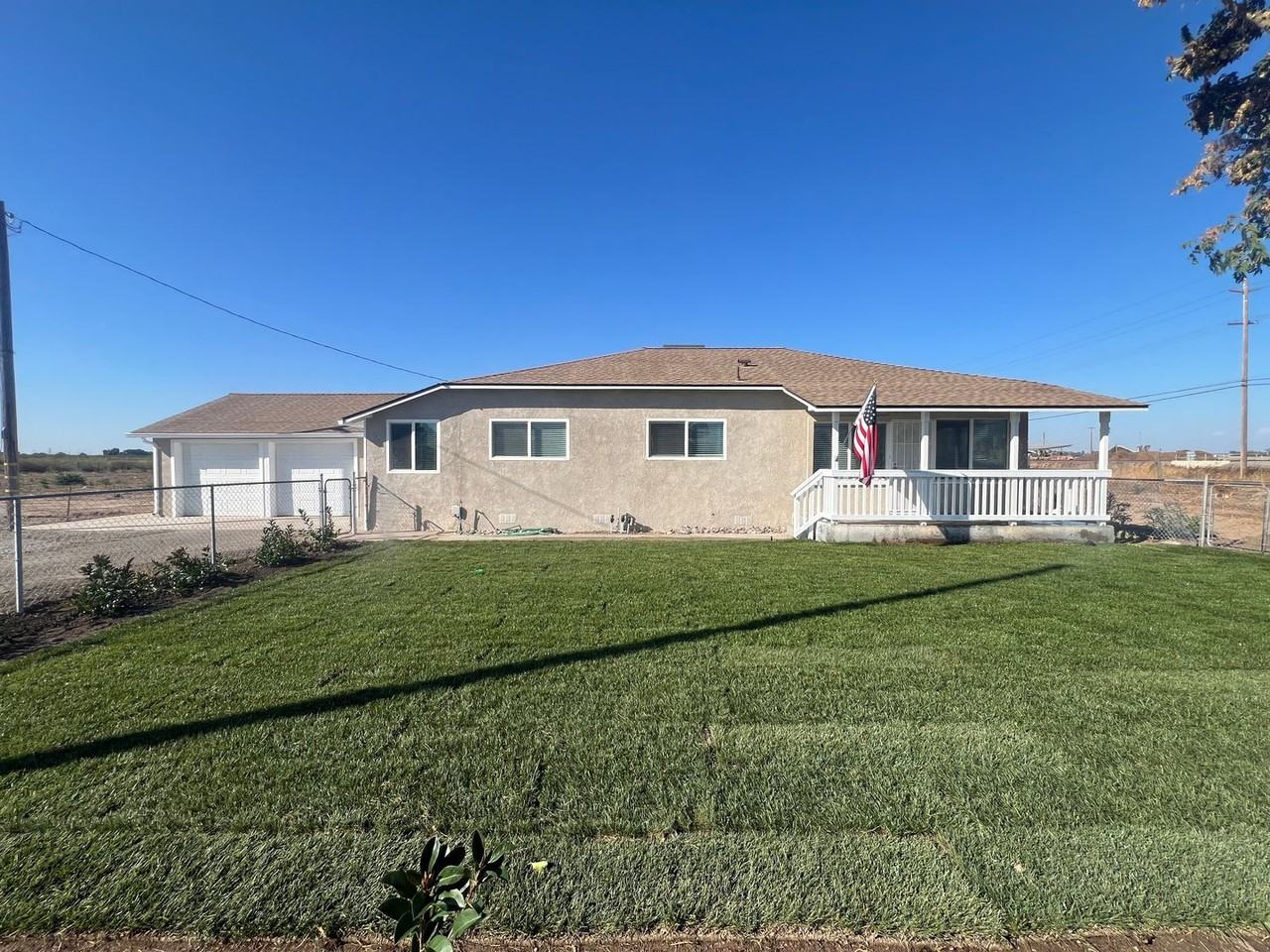3949 Sylvan Ave - Photo 2 of 48
