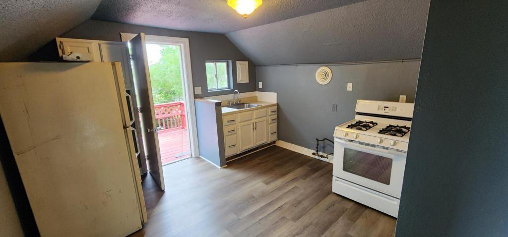 70 E Rockwood St - Photo 5 of 11