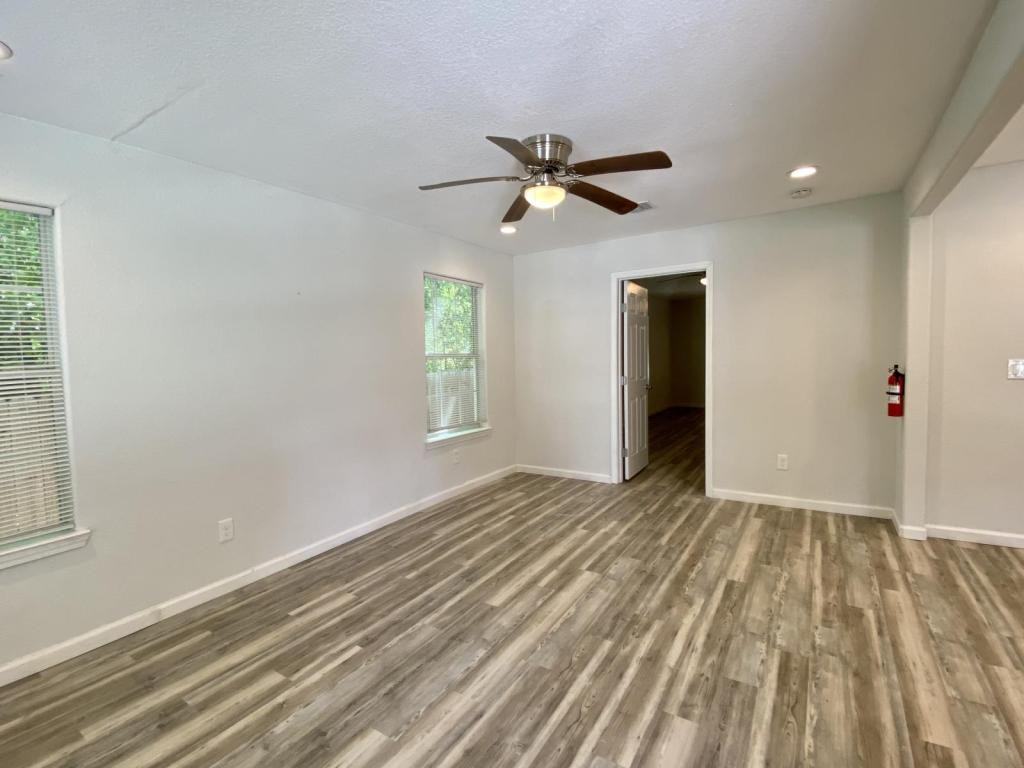 1138 Santa Anna - Photo 5 of 17