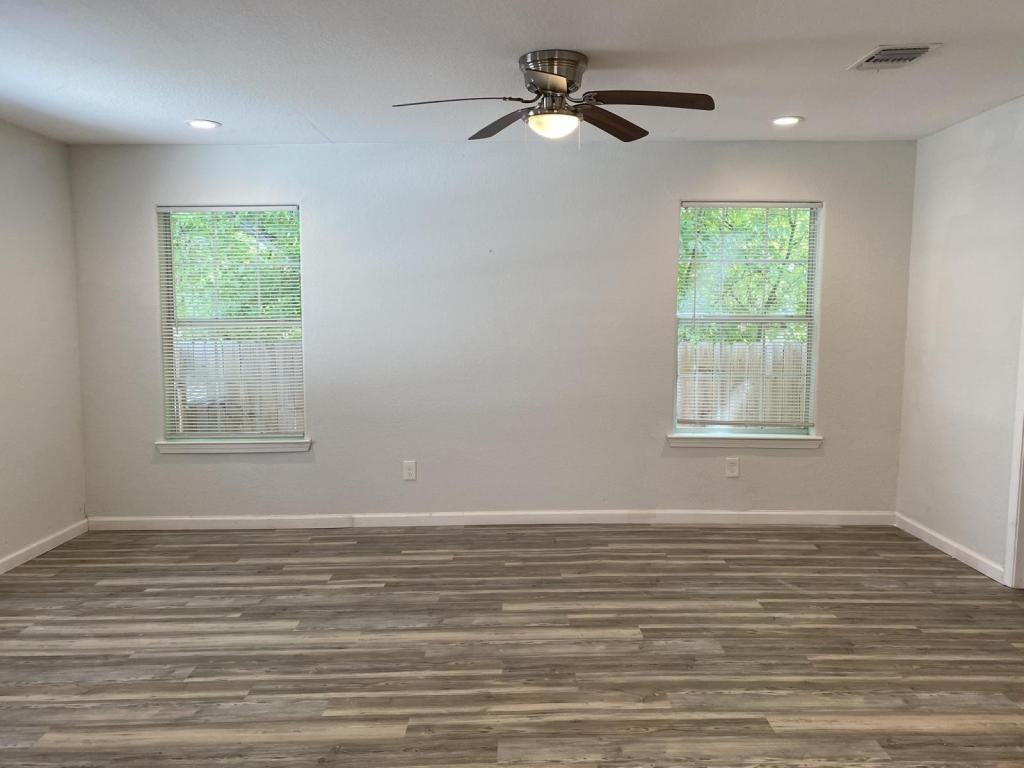 1138 Santa Anna - Photo 6 of 17