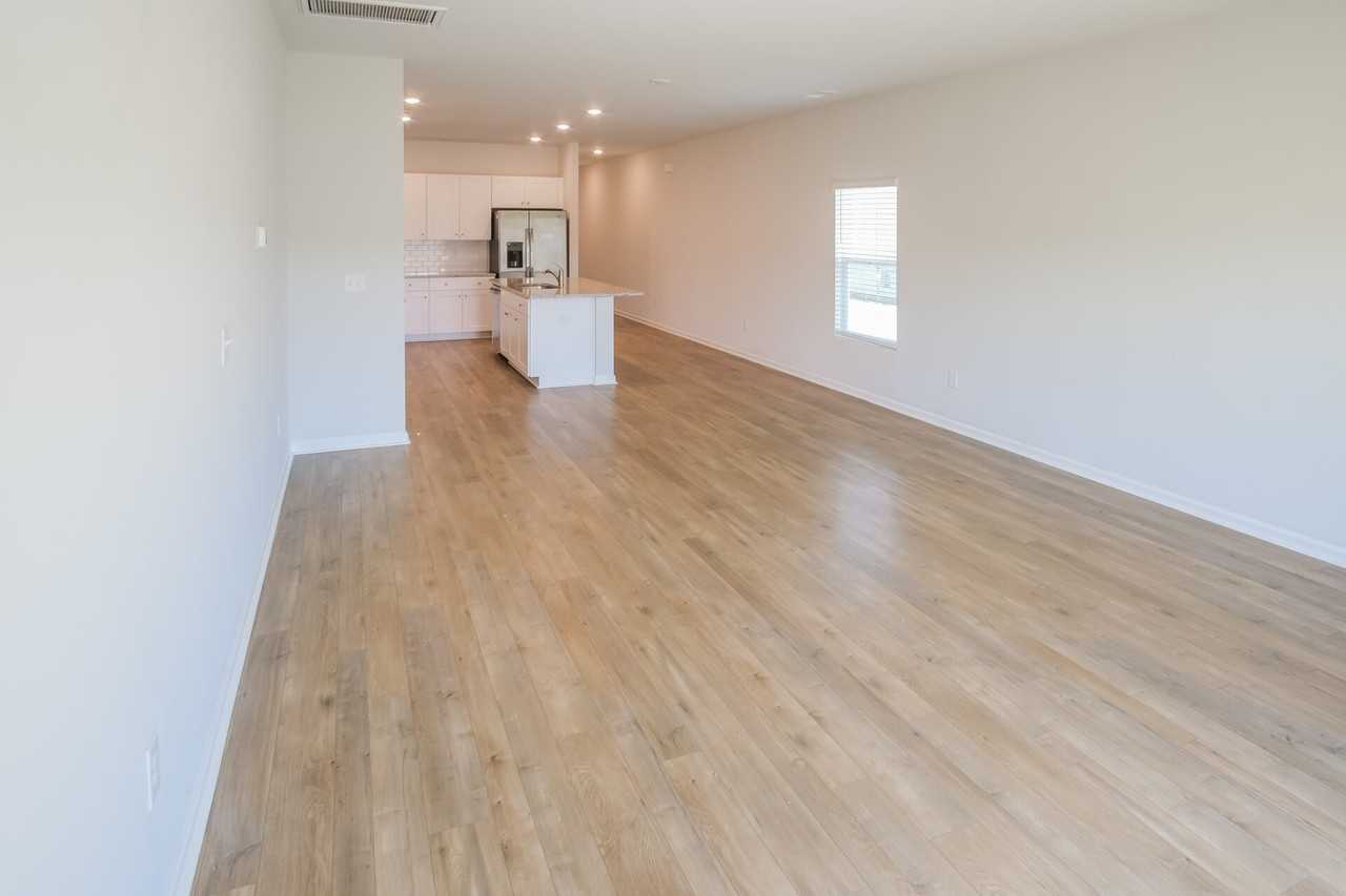 650 Watercliff Dr - Photo 7 of 21