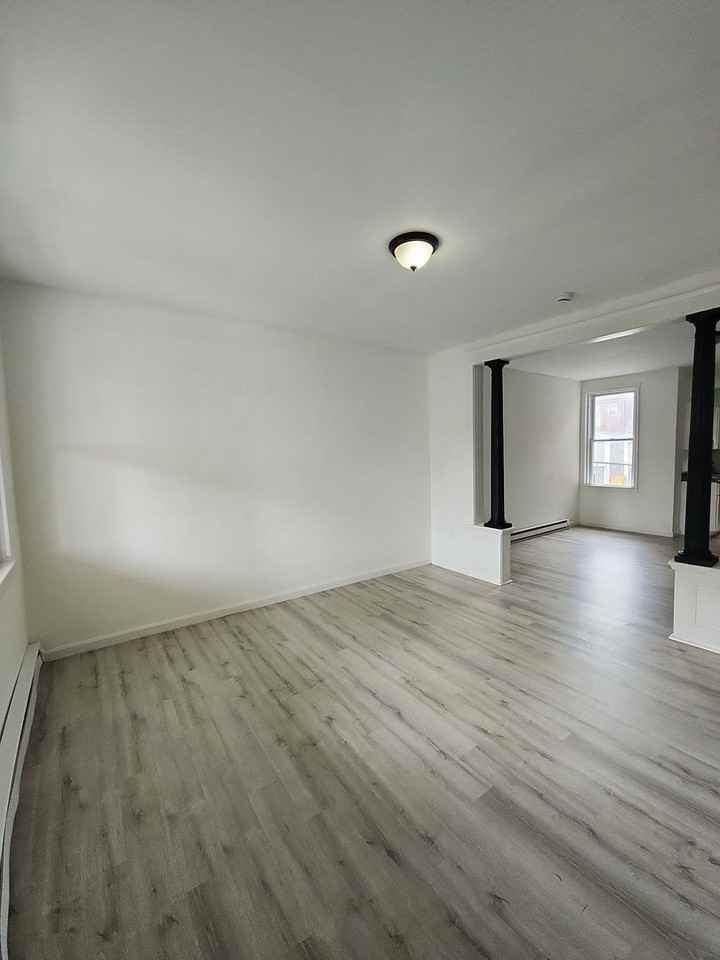 2626 Cecil Ave - Photo 3 of 11