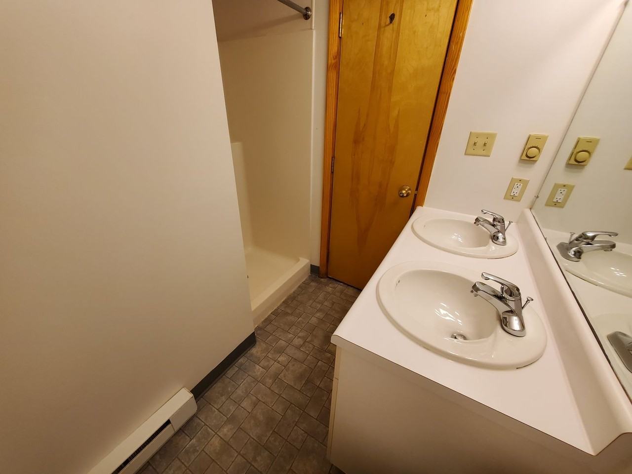 615 Clay Lane - Photo 4 of 36