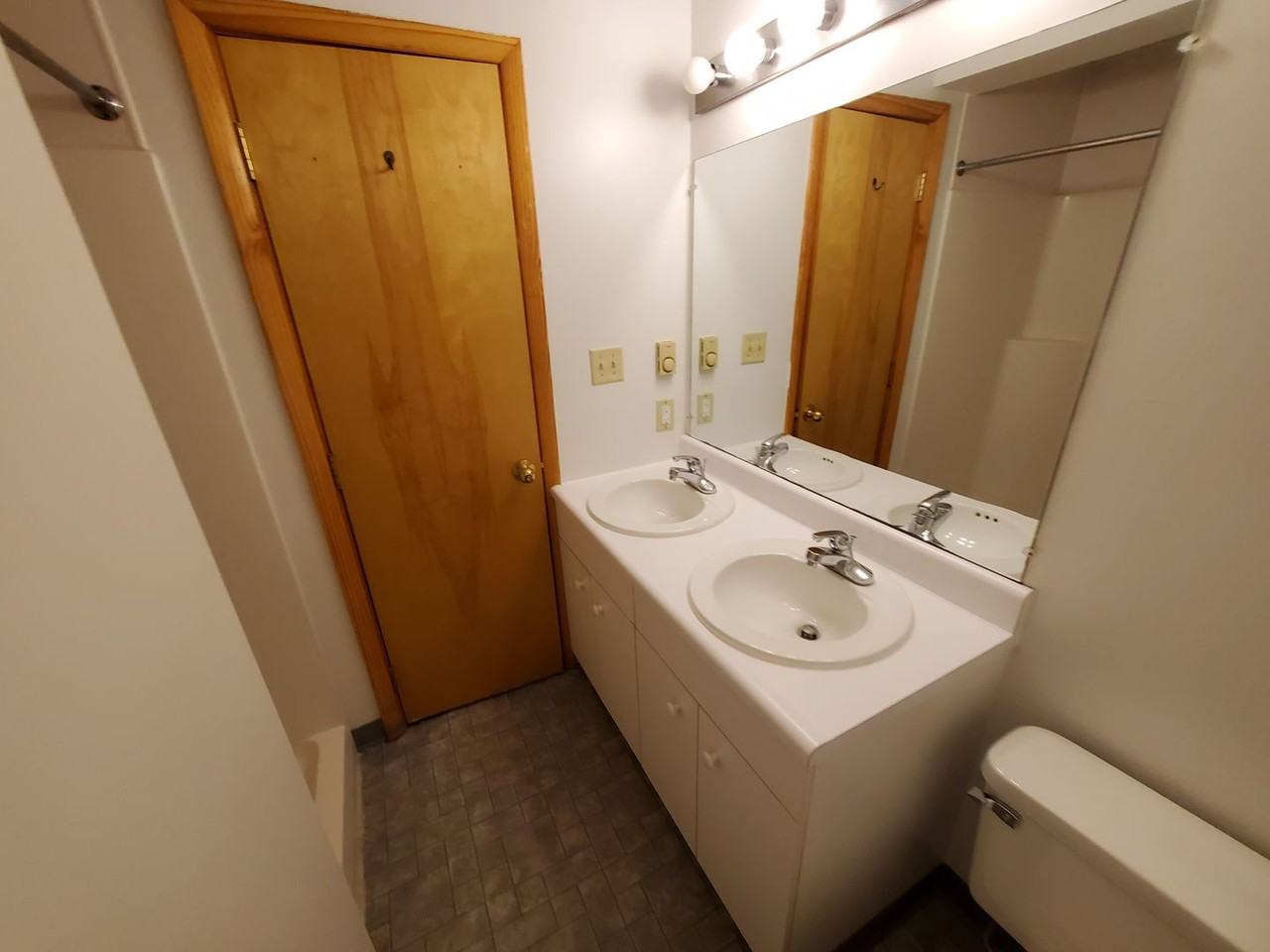 615 Clay Lane - Photo 5 of 36