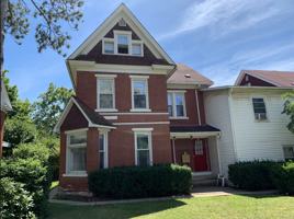 featured image of 406 S Allen St