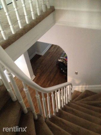 25 Lincoln St - Photo 2 of 13